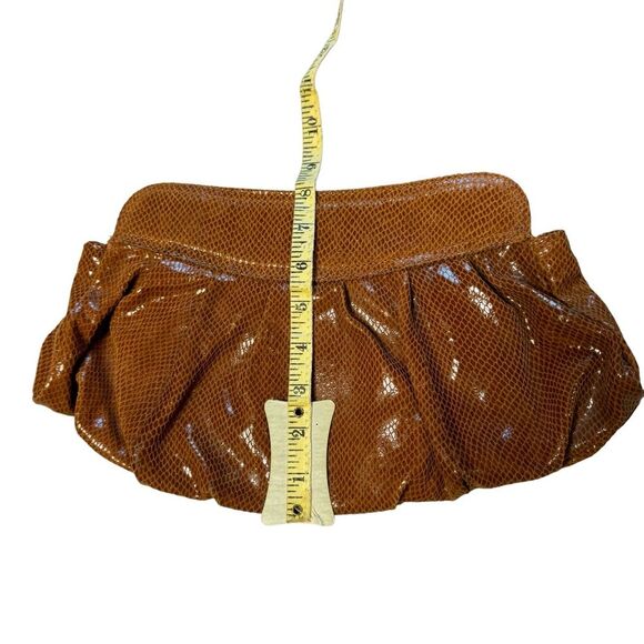 Hype Vadim Brown Women's Leather Purse Clutch Reptile Magnetic Closure - Picture 6 of 8
